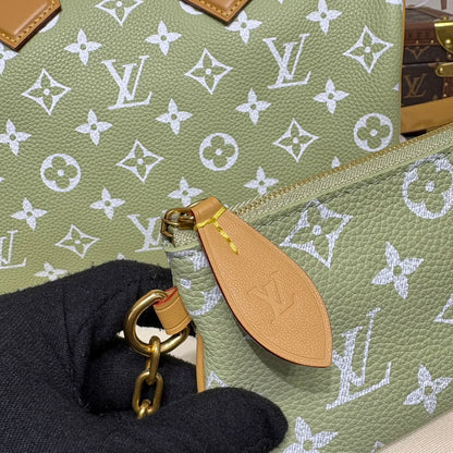P9 Speedy 30 Bandouliere Light Green Leather - Level 5