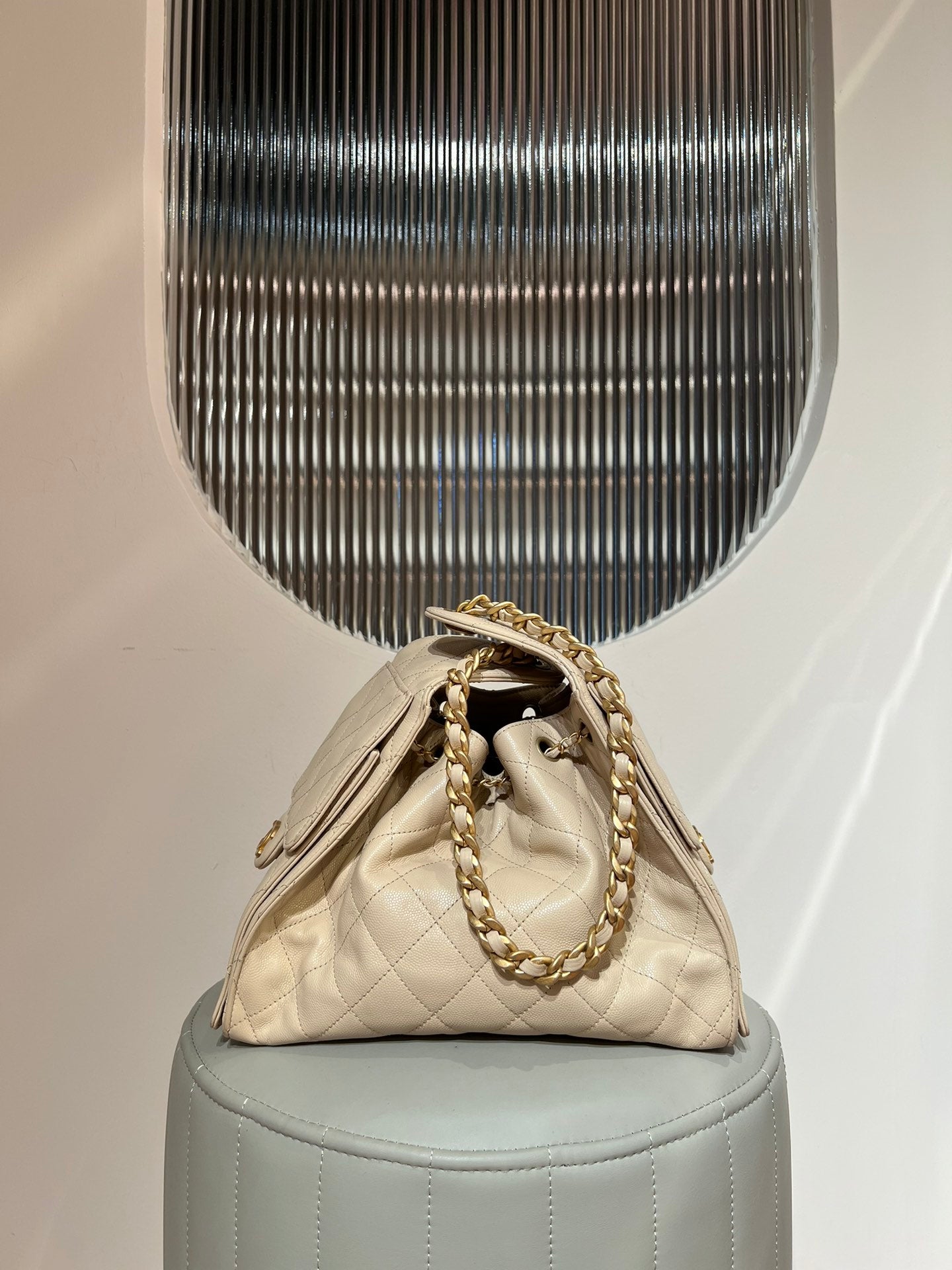 25 Hobo Bag Beige Caviar Leather - Level X