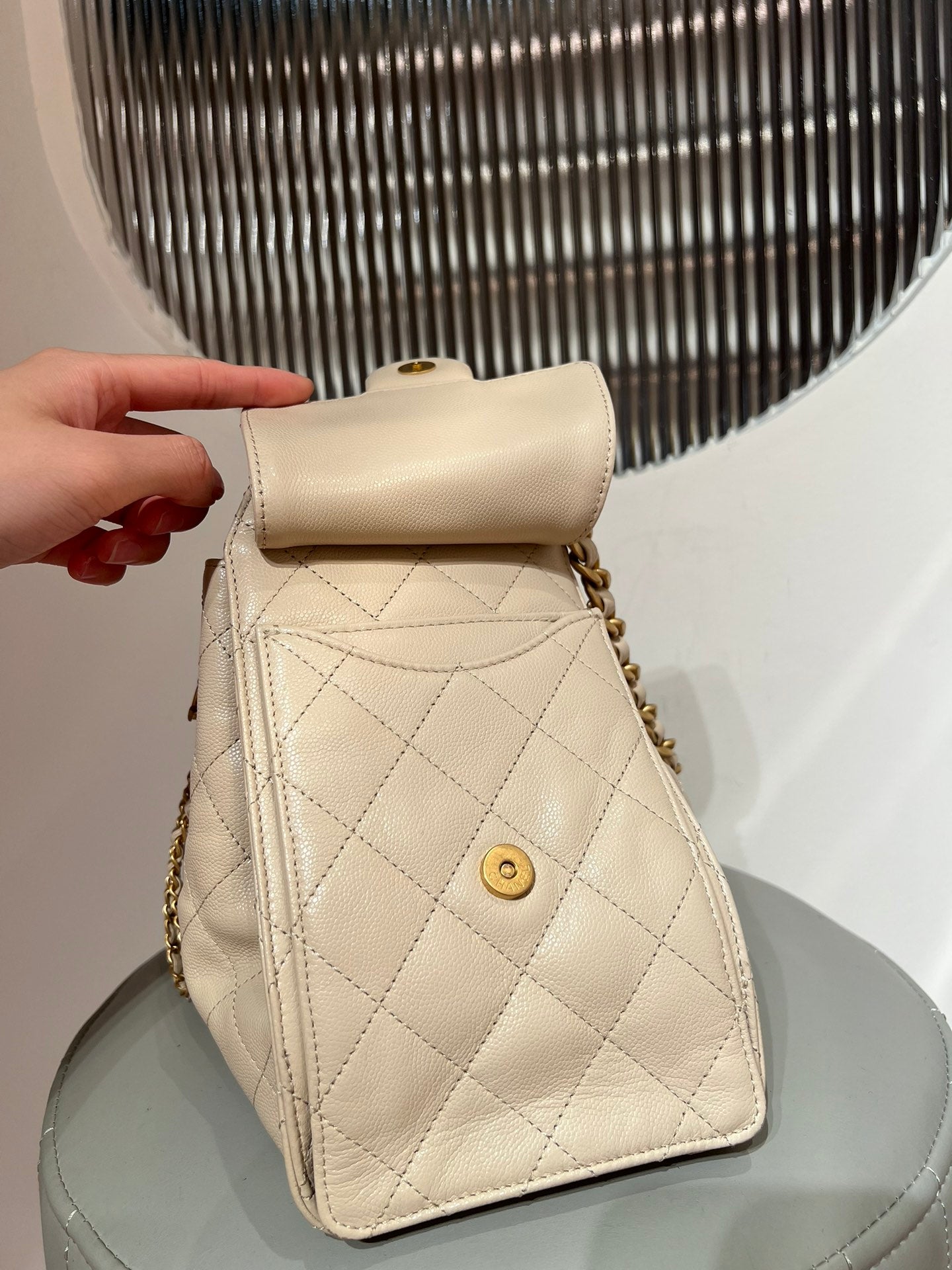 25 Hobo Bag Beige Caviar Leather - Level X