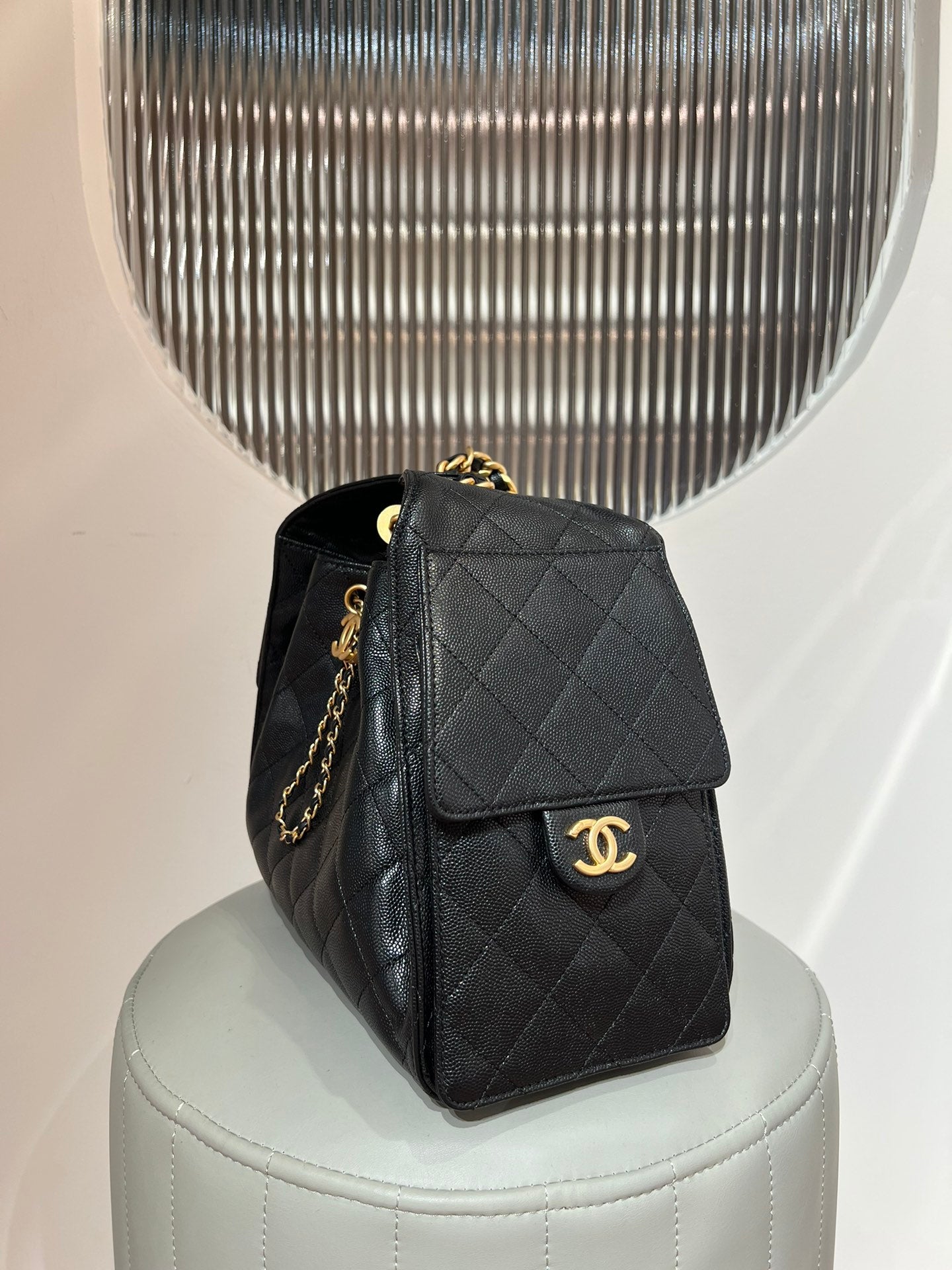 25 Hobo Bag Black Caviar Leather - Level X