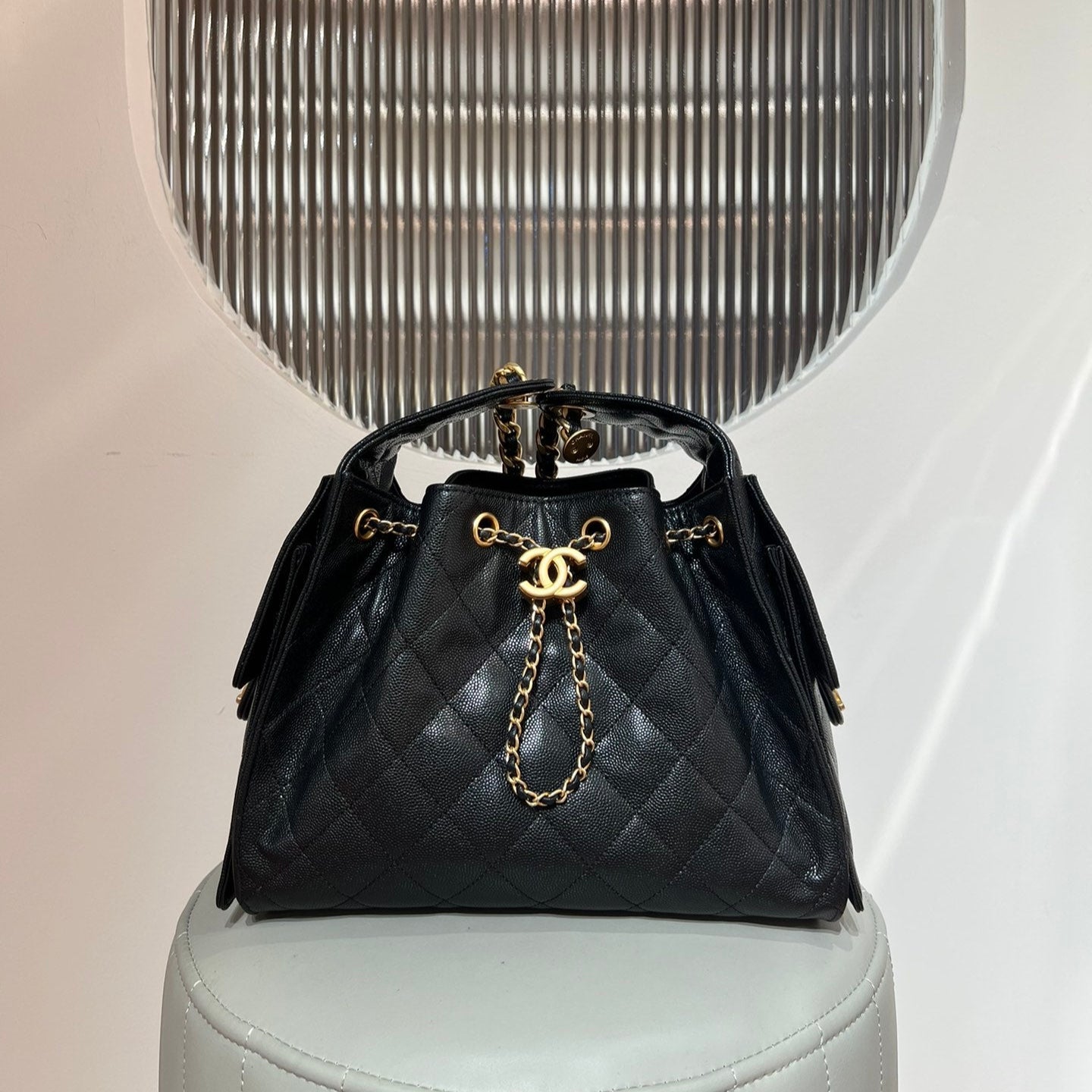 25 Hobo Bag Black Caviar Leather - Level X