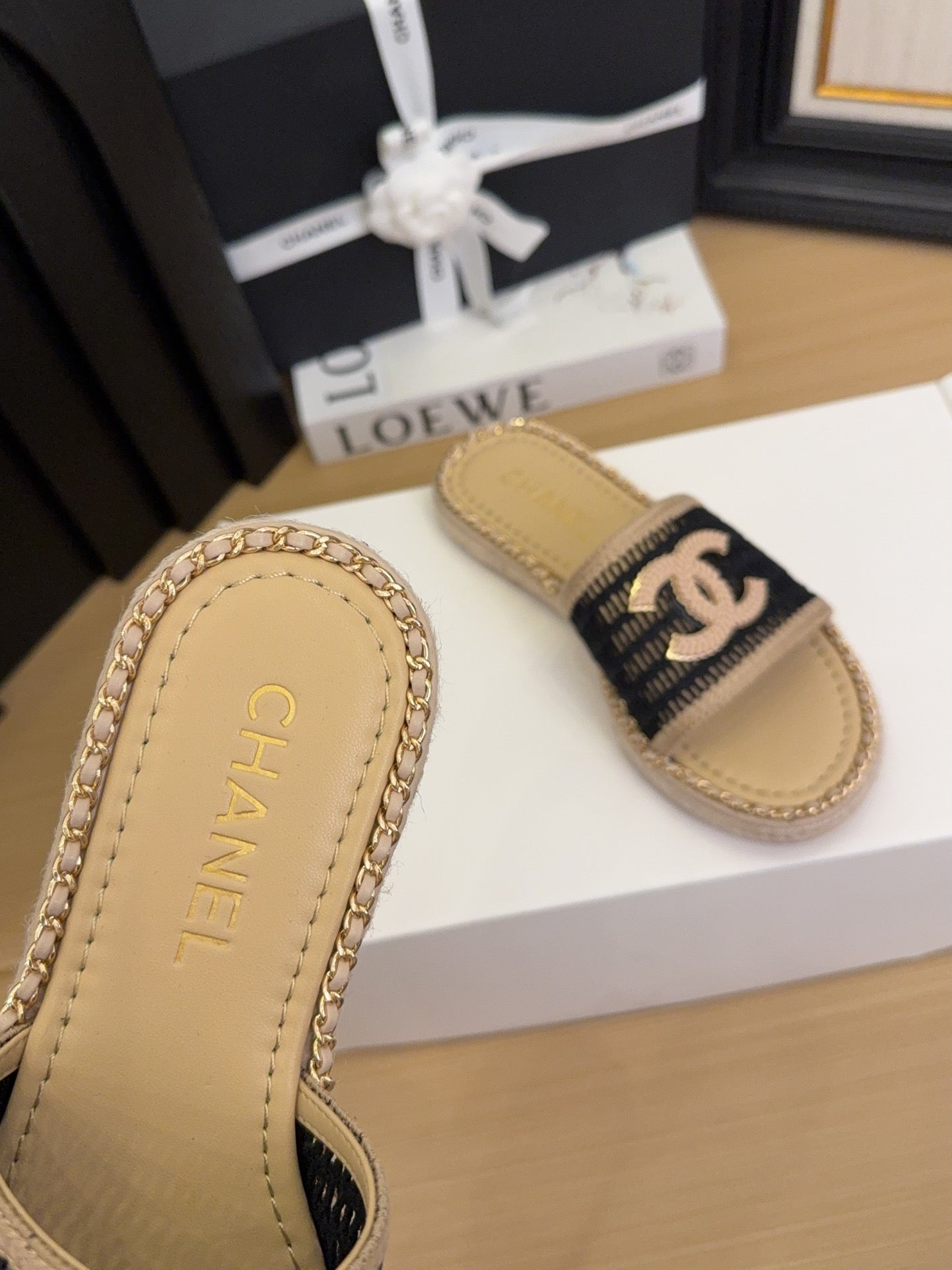 Black Beige Chain Braided Slides