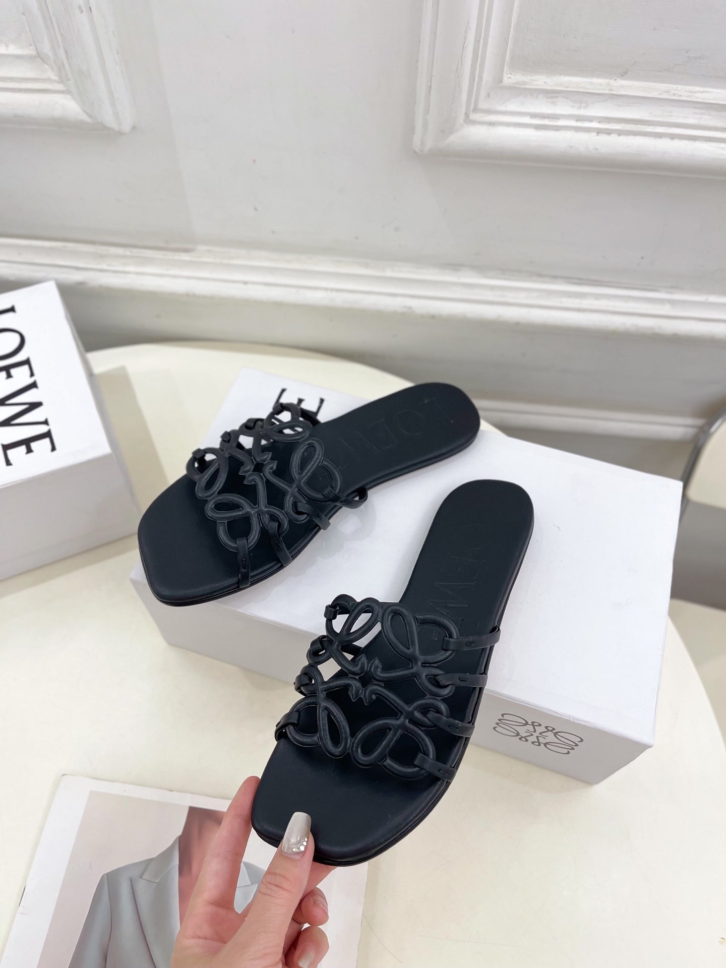 Black Petal Anagram Slides