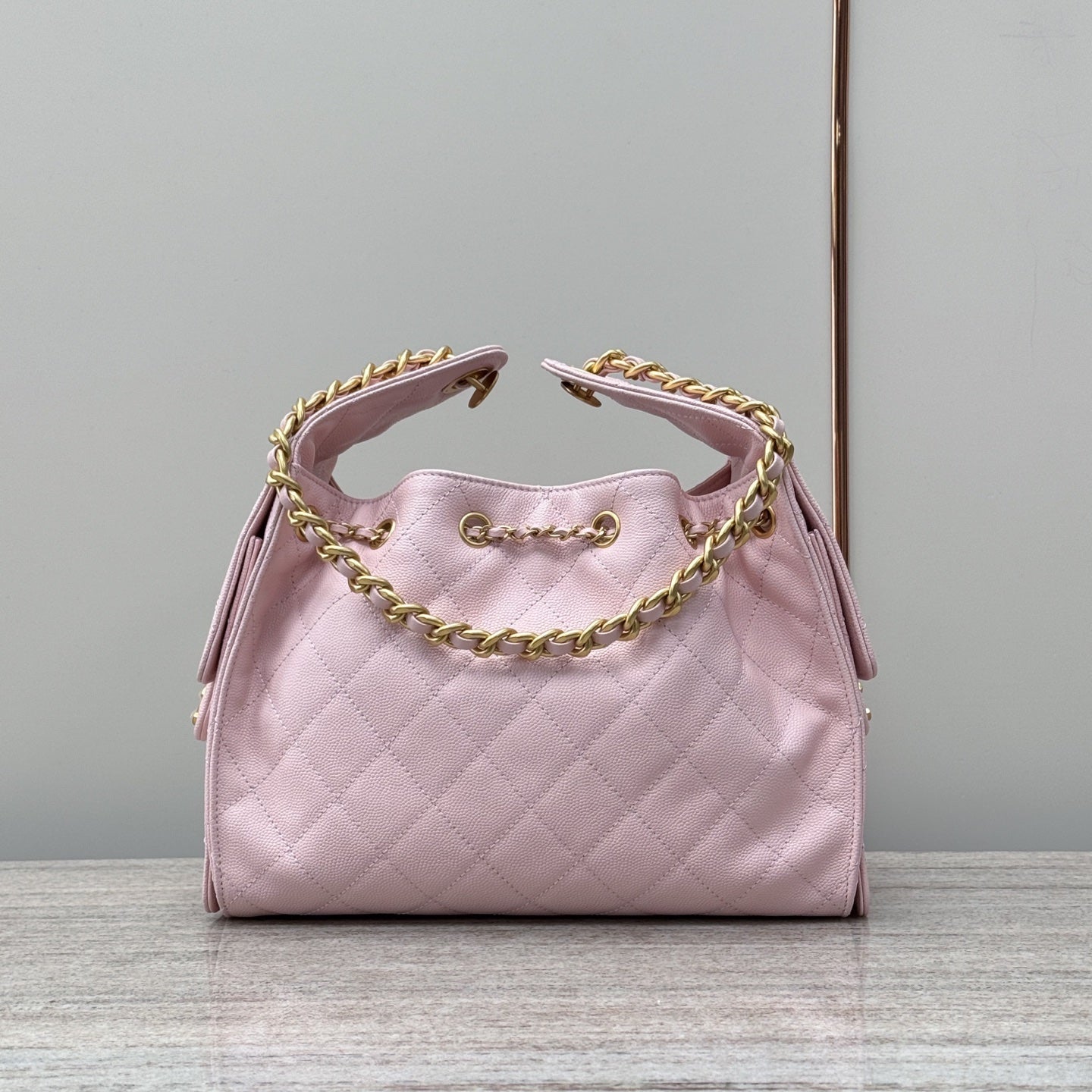 25 Hobo Bag Light Pink Caviar Leather - Level X