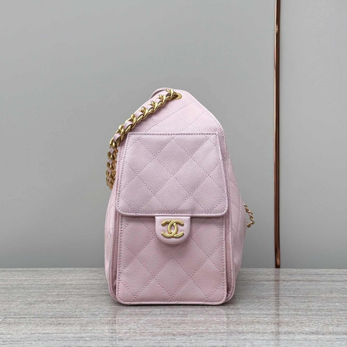 25 Hobo Bag Light Pink Caviar Leather - Level X