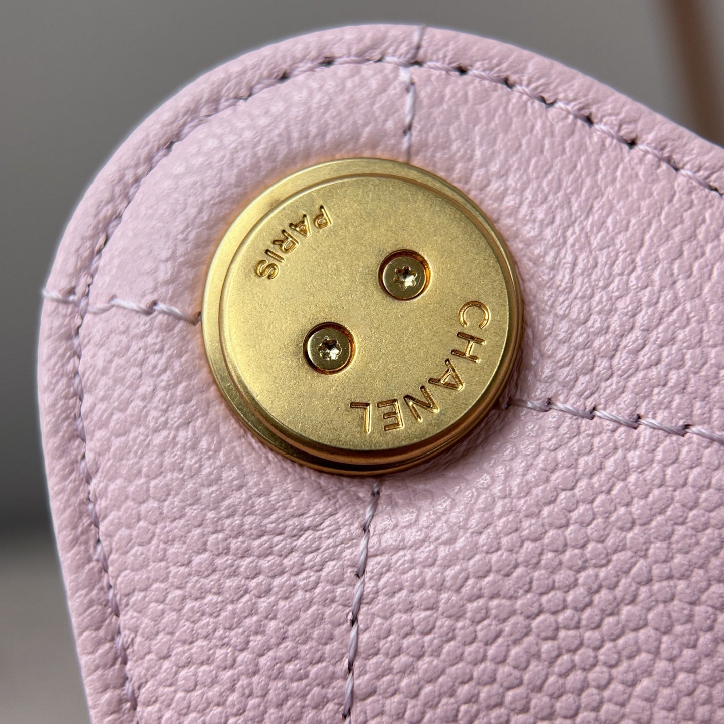 25 Hobo Bag Light Pink Caviar Leather - Level X