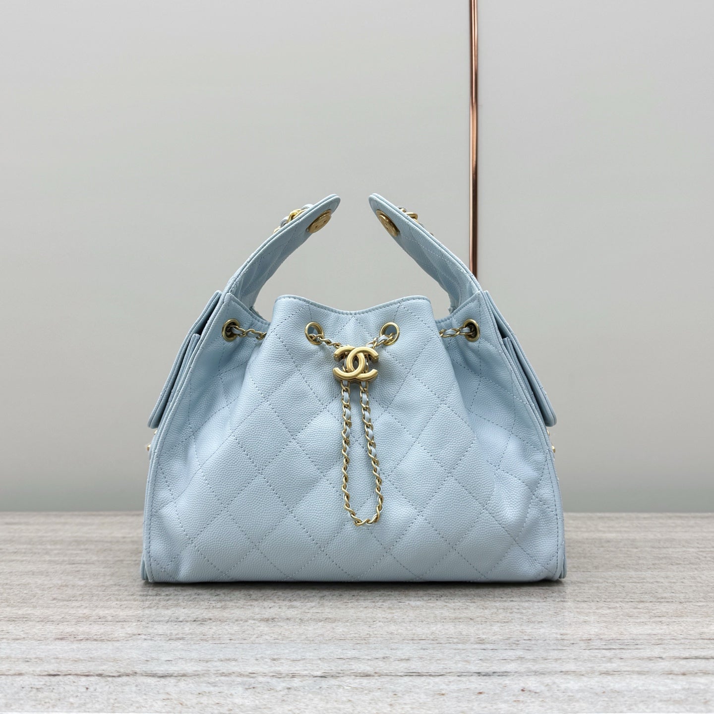 25 Hobo Bag Light Blue Caviar Leather - Level X