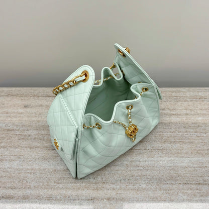 25 Hobo Bag Mint Green Caviar Leather - Level X