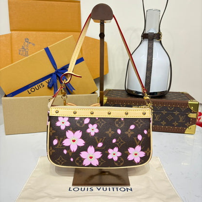 Cherry Blossom Murakami Pochette Accessoires - Level 5