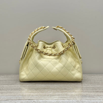 25 Hobo Bag Yellow Caviar Leather - Level X