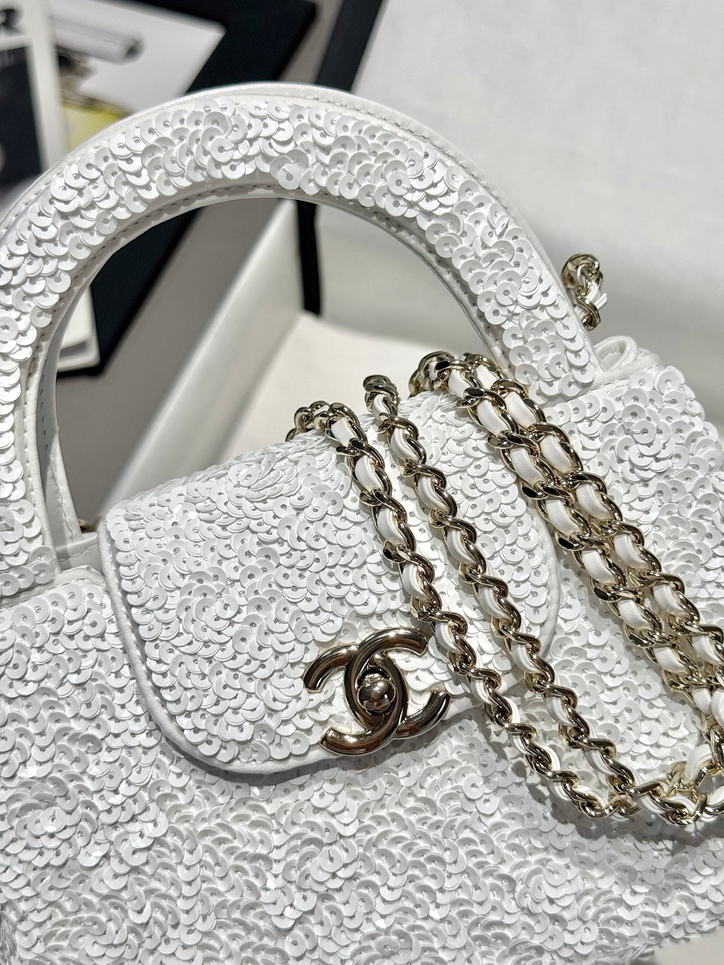 White Sequin Kelly Bag - Level 5