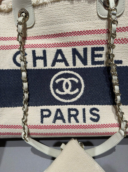 Medium White Striped Canvas Deauville Tote Bag - Level 5