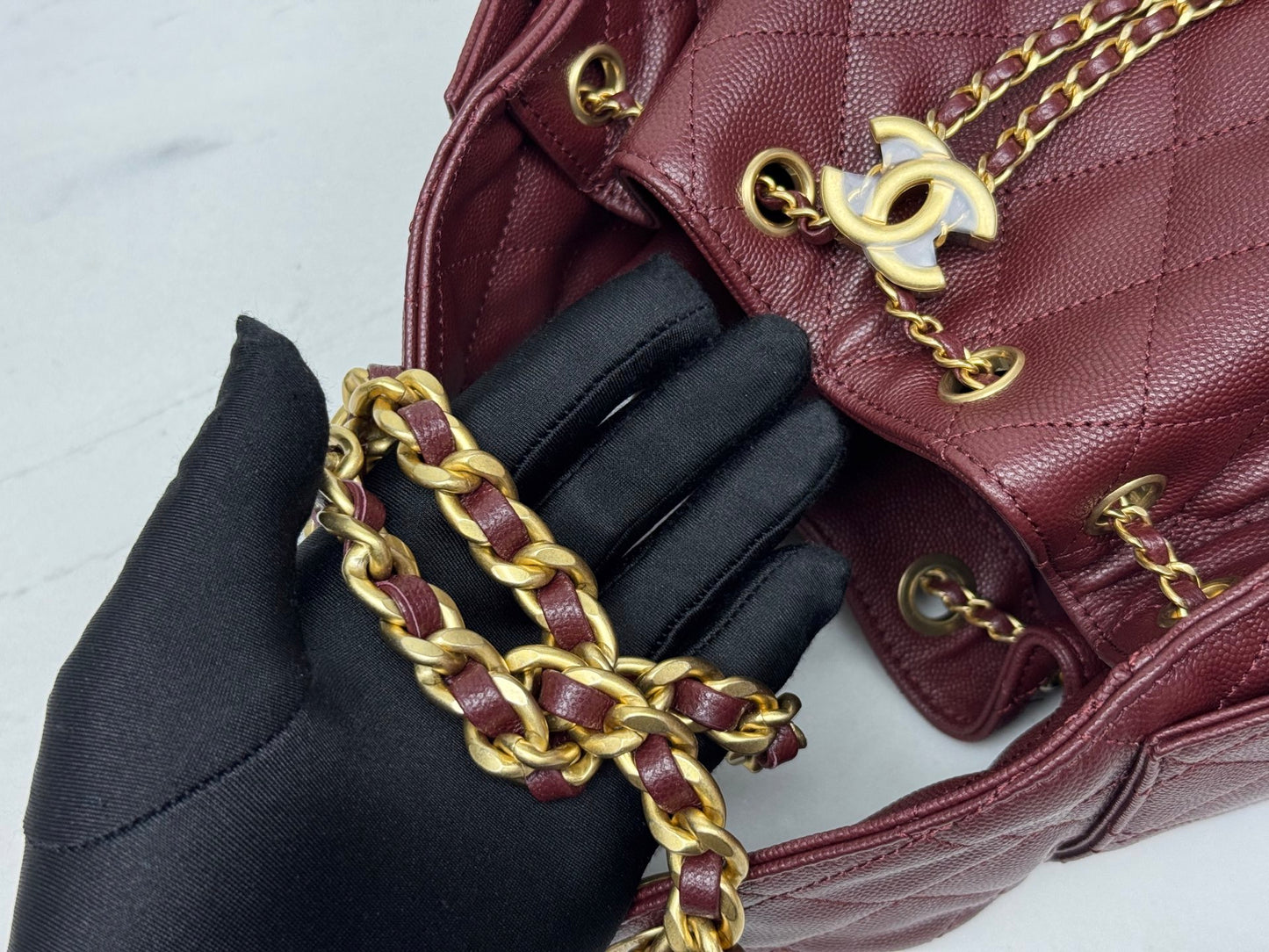 25 Hobo Bag Wine Red Caviar Leather - Level 5