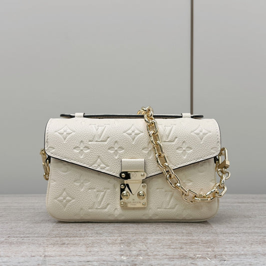Pochette Metis East West Cream Empreinte Leather - Level X