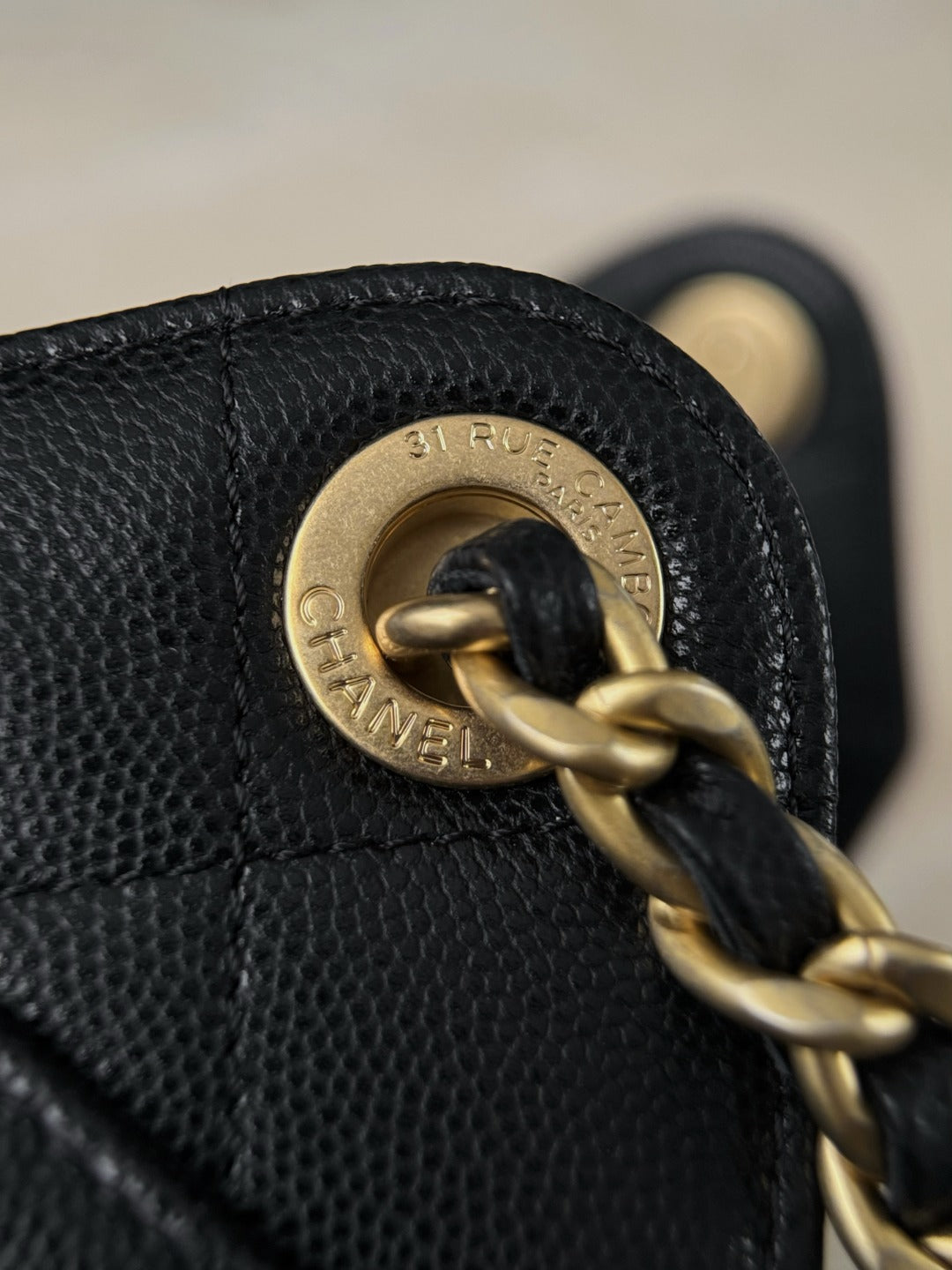 25 Hobo Bag Mini Gold & Black Caviar Leather - Level X