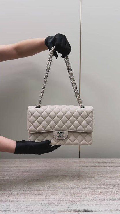 Ivory Caviar Leather Medium Flap Bag - Level X