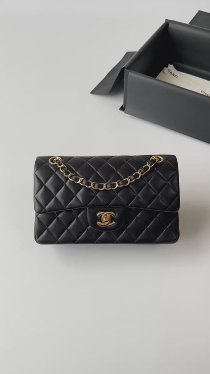 Black Lambskin Leather Small Flap Bag - Level X
